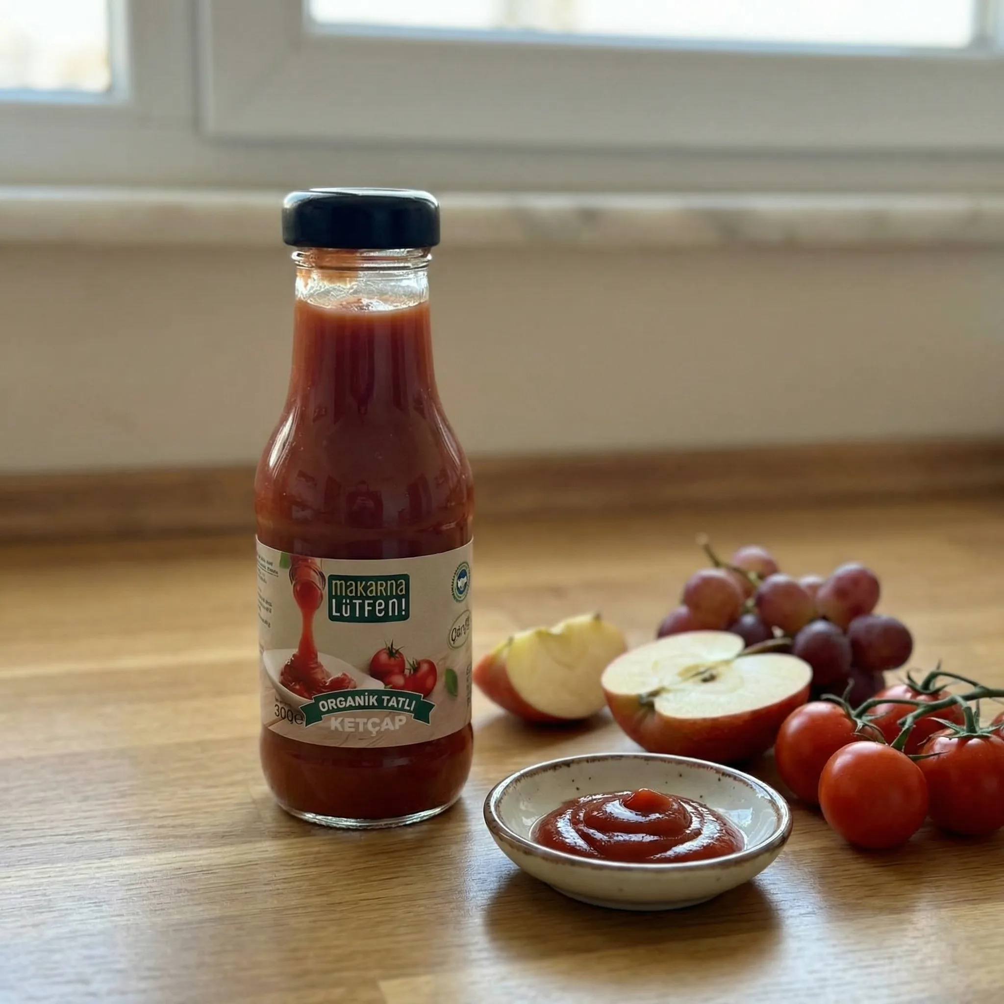 Makarna Lütfen Organik Elma ve Üzüm Sirkeli Tatlı Ketçap 300gr